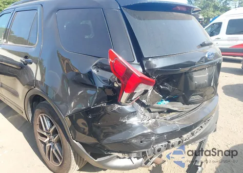 2016 Ford Explorer Sport z USA, uszkodzony, nr VIN 1FM5K8GT2GGC49590